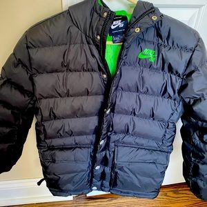 Boys sz 8-10 Nike SB down hooded jacket